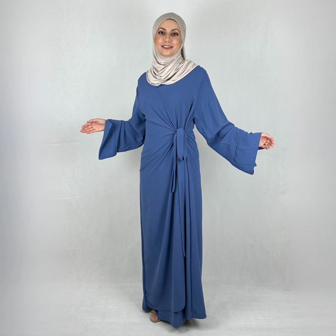 Samra Abaya in Wickeloptik