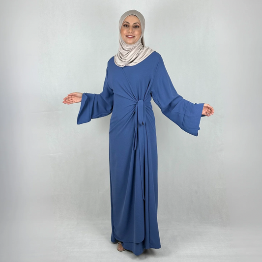 Samra Abaya in Wickeloptik