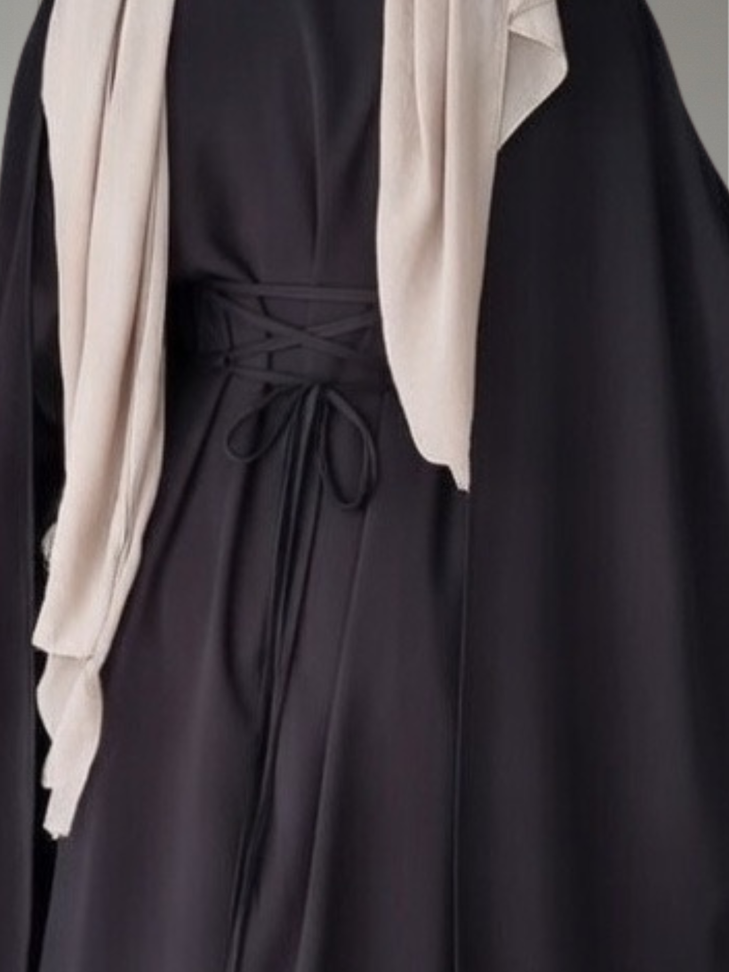 Rania Spitzen Cape Kleid