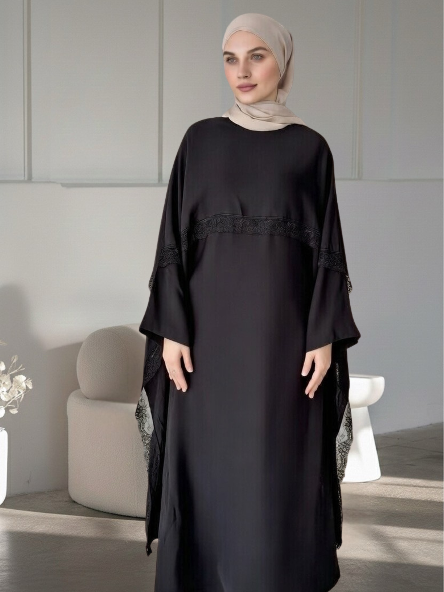 Rania Spitzen Cape Kleid